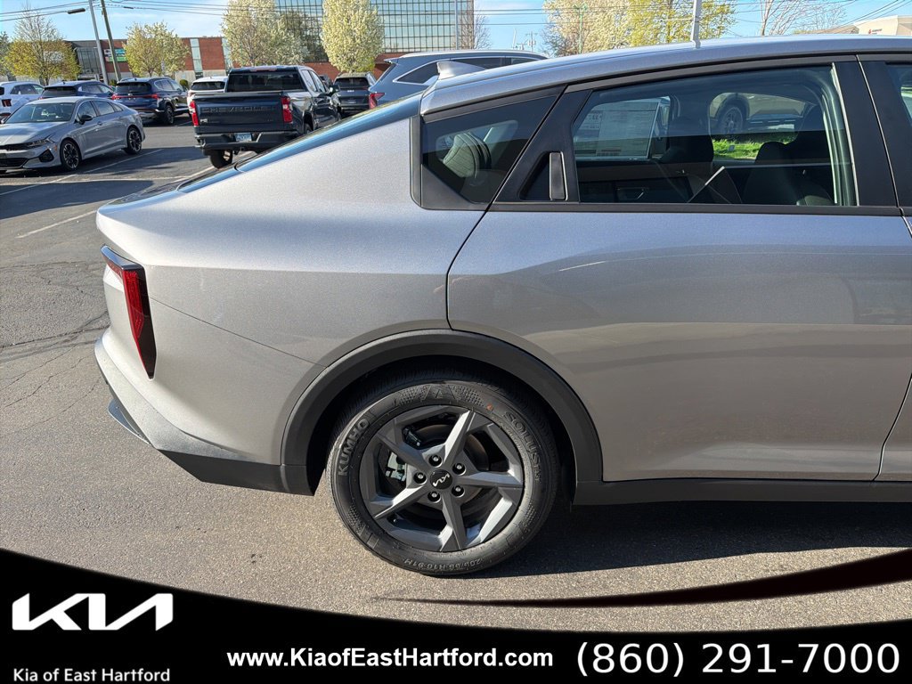 Used 2026 Kia K4 FWD image 6