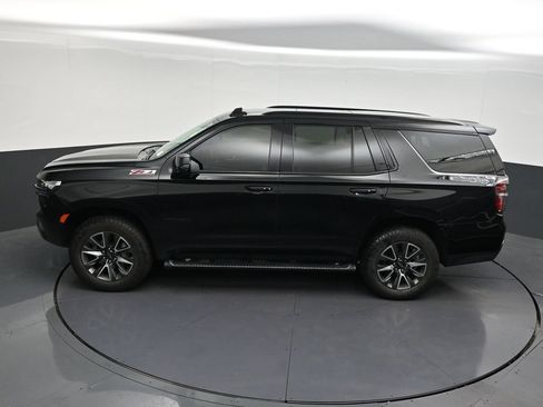 Used 2022 Chevrolet Tahoe Z71 w/ Luxury Package AWD/4WD image 18