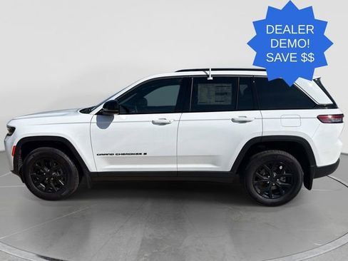 New 2026 Jeep Grand Cherokee Altitude AWD/4WD image 7