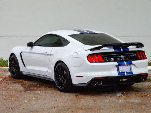 Used 2018 Ford Mustang Shelby GT350 w/ Convenience Package RWD image 9