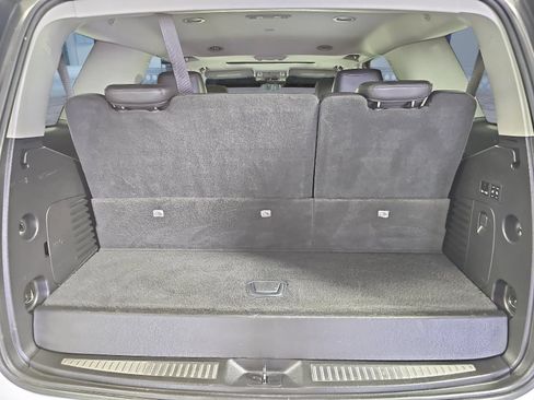Used 2020 Cadillac Escalade Luxury AWD/4WD image 12