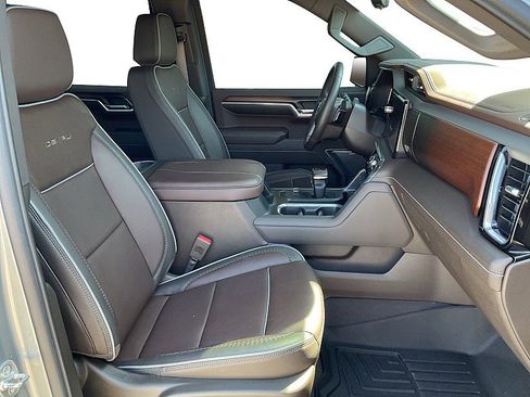 Certified 2025 GMC Sierra 1500 Denali image 10