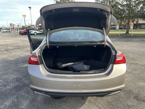 Used 2022 Chevrolet Malibu RS image 41