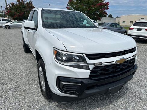 Used 2022 Chevrolet Colorado LT w/ Fleet Safety Package RWD image 4