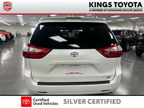 Used 2019 Toyota Sienna XLE w/ XLE Navigation Package AWD/4WD image 8