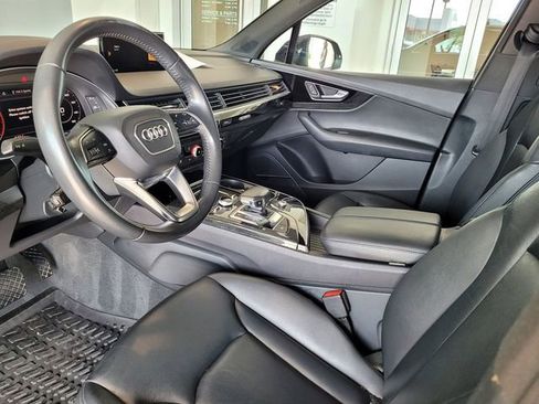Used 2019 Audi Q7 3.0T Premium Plus w/ Premium Plus Package AWD/4WD image 10