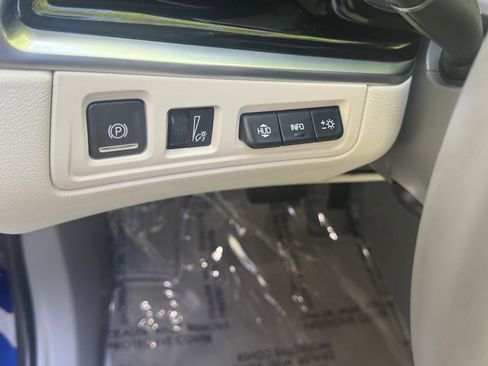 Certified 2024 Cadillac XT6 Premium Luxury w/ Technology Package image 41