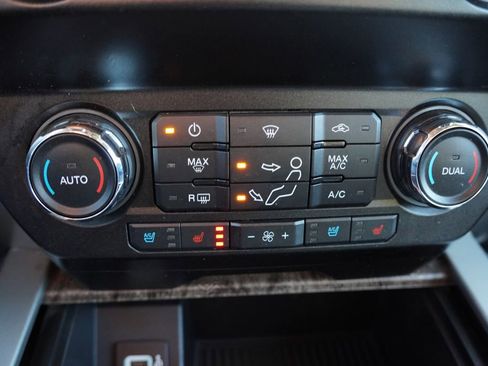 Certified 2019 Ford F350 Lariat w/ Lariat Ultimate Package image 28