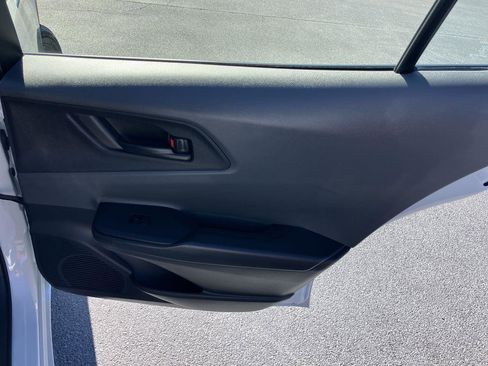 Certified 2025 Toyota Prius LE image 28