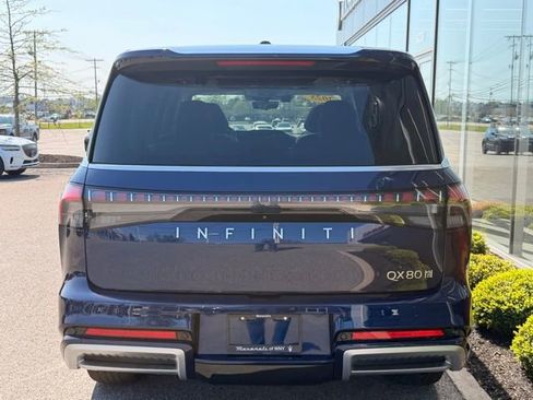 Used 2025 INFINITI QX80 Sensory AWD/4WD image 5