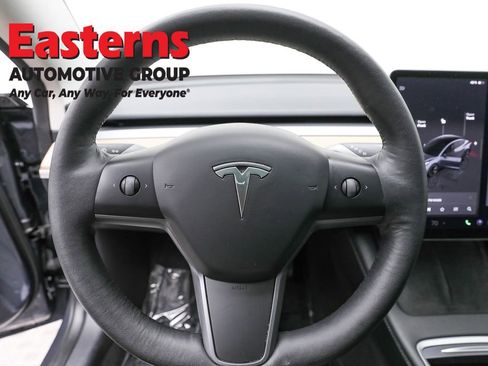 Used 2023 Tesla Model 3 Standard Range image 10