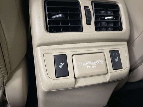 Used 2018 Subaru Outback 2.5i Limited w/ Popular Package #2 AWD/4WD image 29