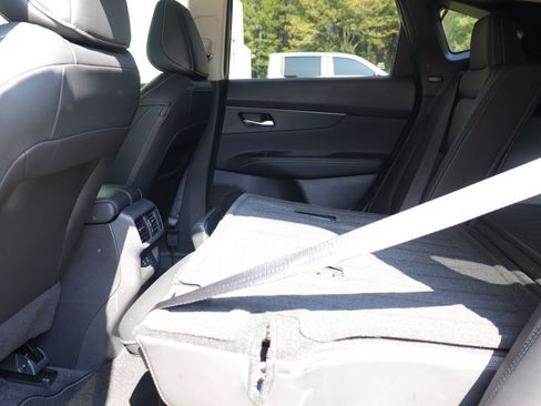 Used 2025 Nissan Murano SV AWD/4WD image 13