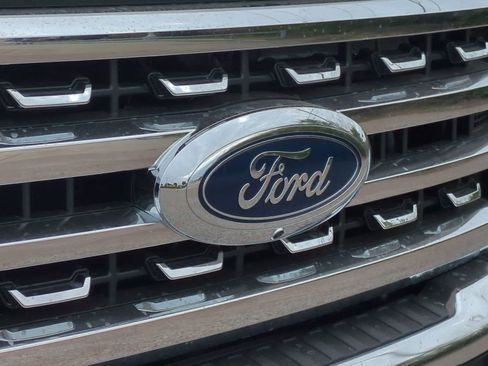 New 2026 Ford F250 Lariat w/ Lariat Premium Package AWD/4WD image 31