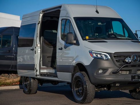 New 2025 Mercedes-Benz Sprinter 2500 image 6