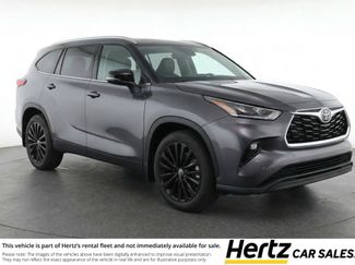 Used 2025 Toyota Highlander XSE AWD/4WD video 1
