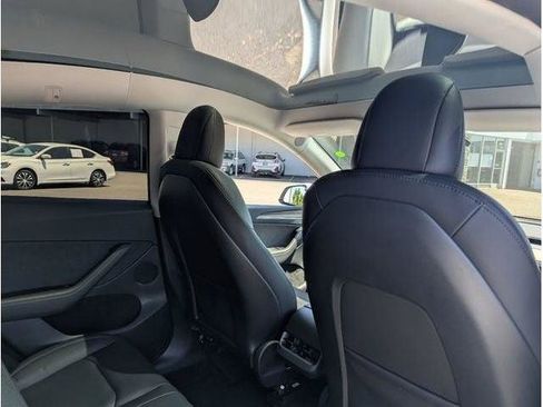 Used 2023 Tesla Model Y Long Range AWD/4WD image 69
