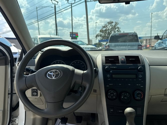 Used 2009 Toyota Corolla FWD image 15