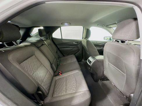 Used 2018 Chevrolet Equinox LT FWD image 24