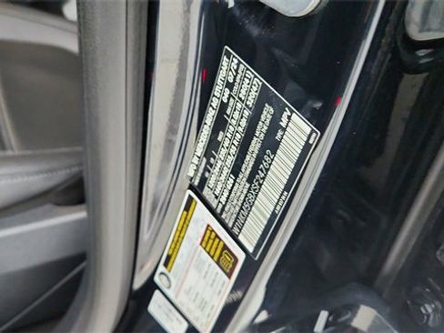 Used 2025 Mercedes-Benz GLC 350e GLC 350e image 66