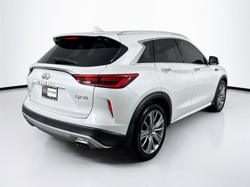 Used 2023 INFINITI QX50 Sensory image 2