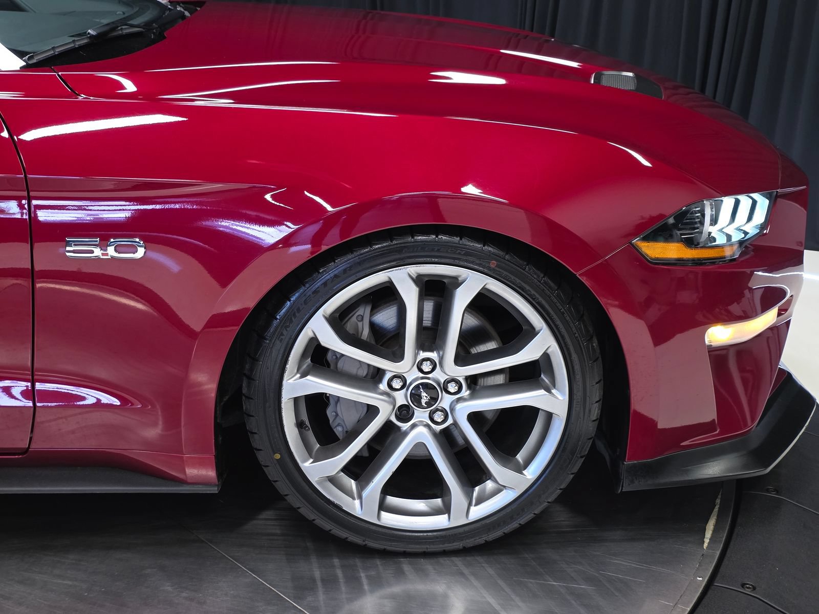 Used 2019 Ford Mustang GT Premium w/ Equipment Group 401A RWD image 40