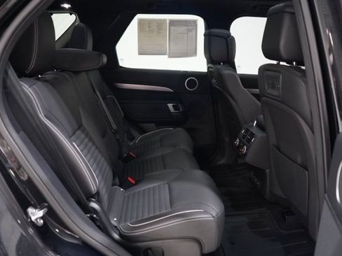 Used 2024 Land Rover Discovery Dynamic SE image 38