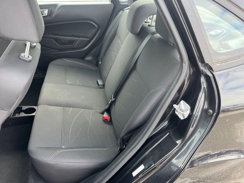 Used 2015 Ford Fiesta SE image 12
