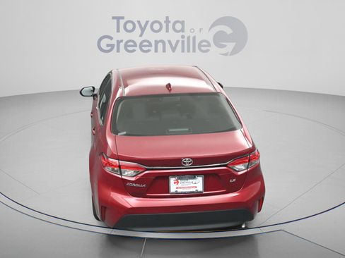 Used 2025 Toyota Corolla LE FWD image 10