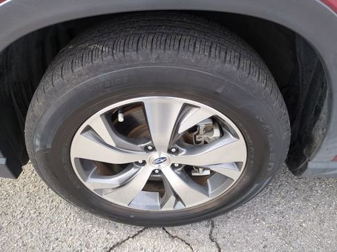 Used 2023 Subaru Ascent Premium w/ Convenience Package image 10