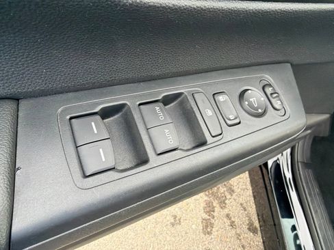 Used 2025 Honda CR-V EX image 15