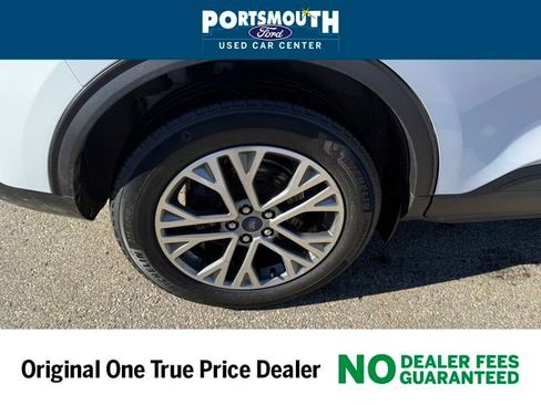 Certified 2022 Ford Escape SEL w/ Technology Package image 30