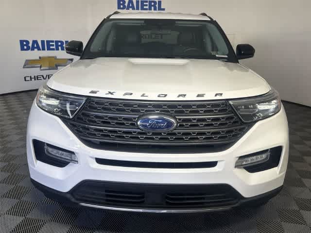 Used 2022 Ford Explorer XLT w/ Equipment Group 202A AWD/4WD image 8