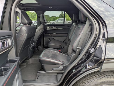 Certified 2025 Ford Explorer ST AWD/4WD image 29