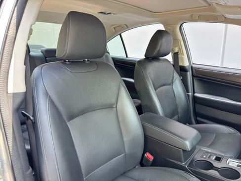 Used 2016 Subaru Legacy 2.5i Limited AWD/4WD image 38