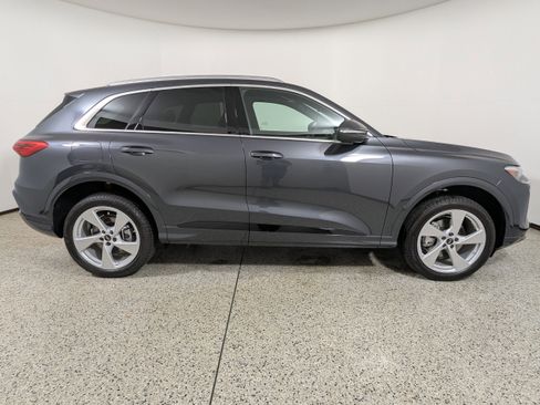 New 2025 Audi Q5 Premium Plus image 8