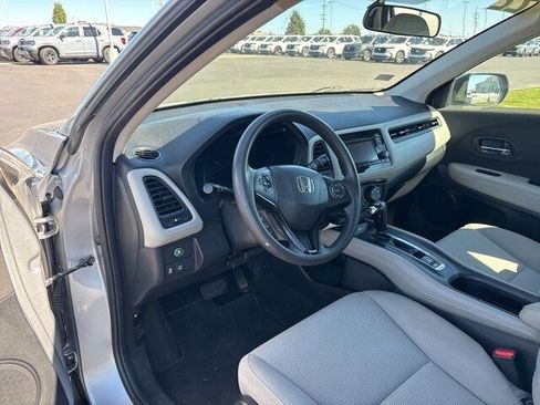 Certified 2022 Honda HR-V LX image 13