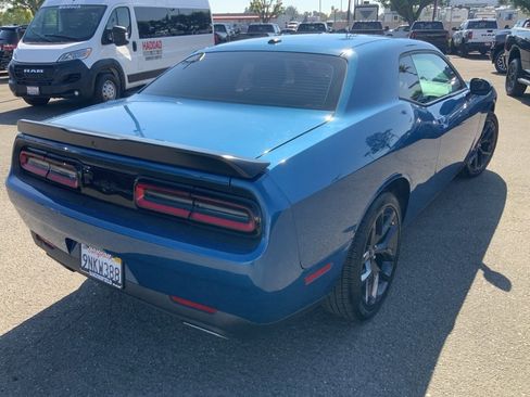 Certified 2022 Dodge Challenger SXT w/ Blacktop Package image 5