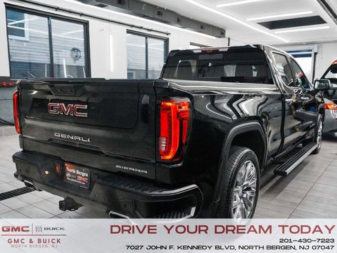 Used 2023 GMC Sierra 1500 Denali w/ Denali Reserve Package image 8
