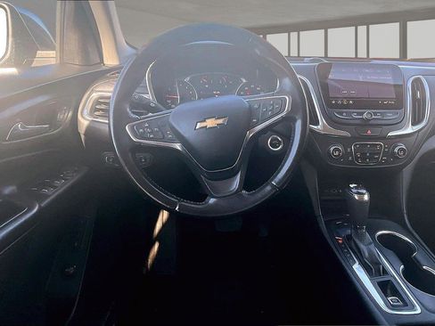 Used 2021 Chevrolet Equinox Premier AWD/4WD image 6