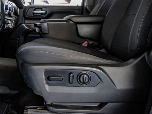 Used 2022 Chevrolet Silverado 3500 LT w/ Convenience Package image 31