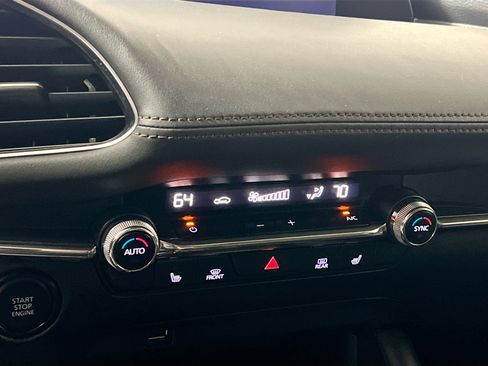 Used 2019 MAZDA MAZDA3 Sedan w/ Preferred Package image 27