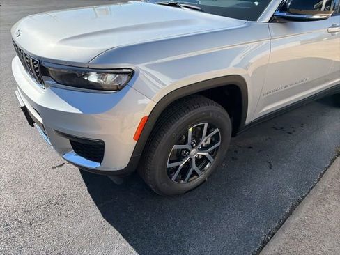 New 2025 Jeep Grand Cherokee L Limited image 4