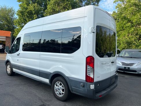 Used 2015 Ford Transit 350 XLT RWD image 2