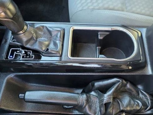 Used 2021 Toyota Tacoma SR image 19