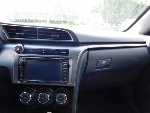 Used 2014 Scion tC FWD image 8