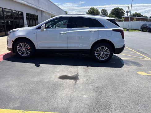Used 2022 Cadillac XT5 Premium Luxury w/ Technology Package AWD/4WD image 8