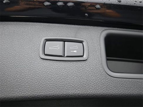 Used 2023 Porsche Macan GTS image 26