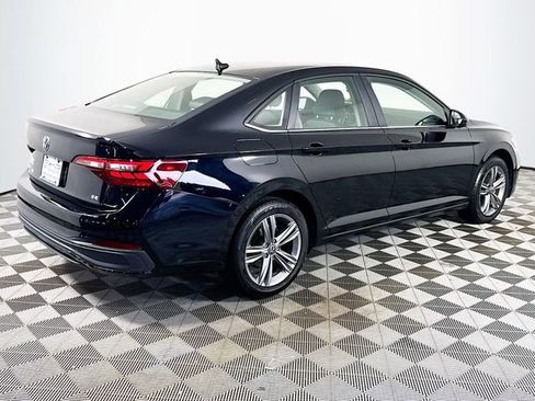 Used 2024 Volkswagen Jetta SE image 23