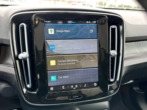 Used 2023 Volvo C40 P8 Recharge Ultimate image 19